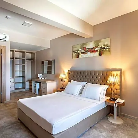 Ξενοδοχείο Vega Aparts 3*